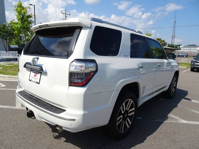 Used 2017 Toyota 4Runner Limited AWD/4WD image 4