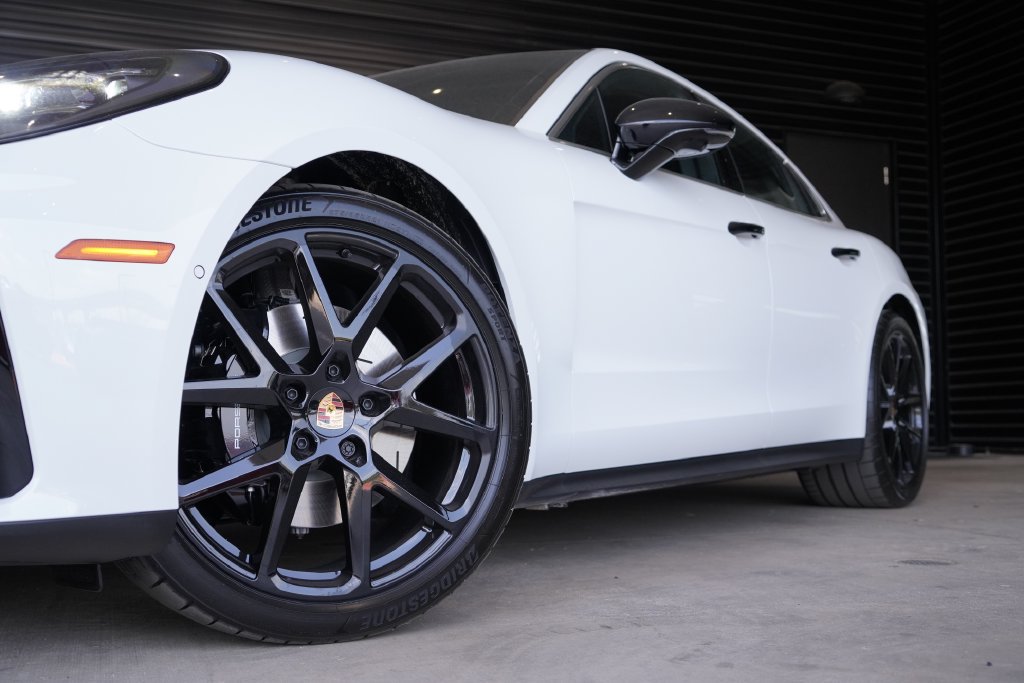 New 2026 Porsche Panamera RWD image 2