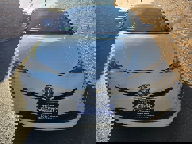 Used 2018 Toyota Prius Four w/ Advanced Technology Package FWD image 33