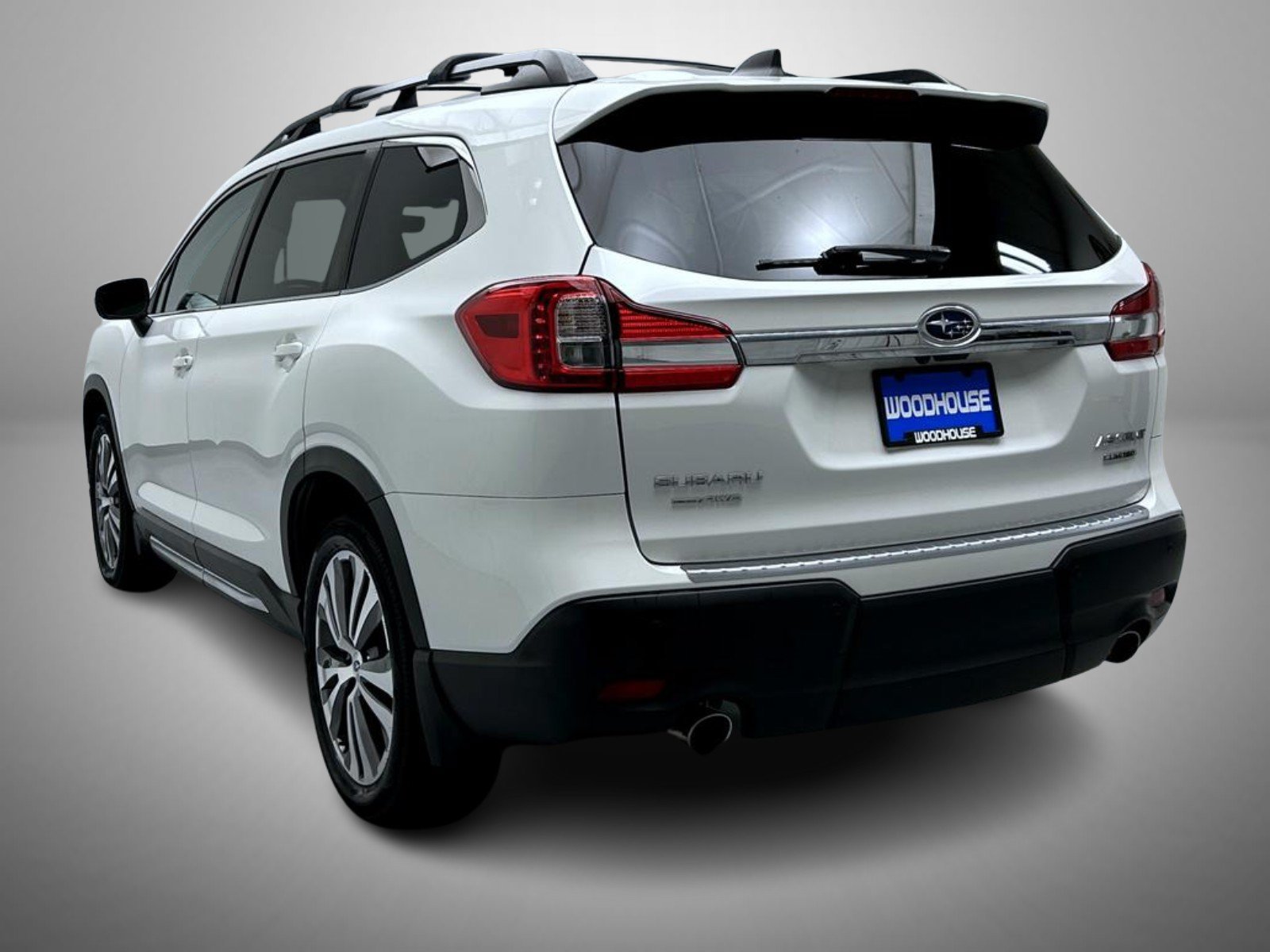Used 2022 Subaru Ascent Limited w/ Technology Package AWD/4WD image 7