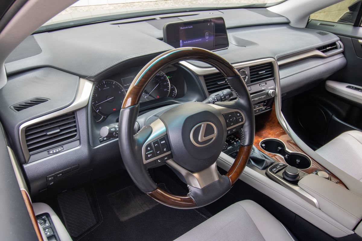 Used 2019 Lexus RX 350L FWD w/ Premium Package image 13