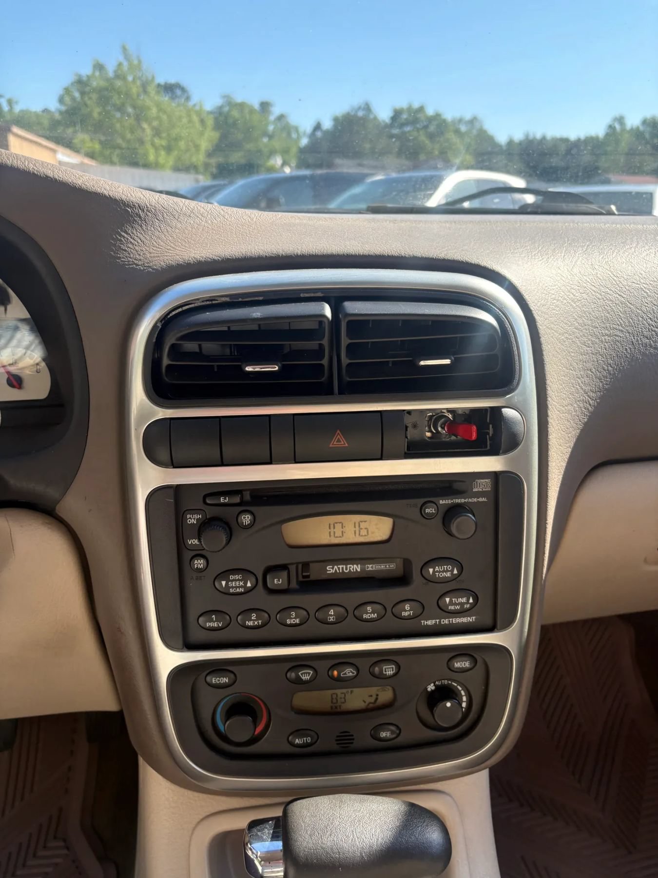 Used 2003 Saturn L-Series L200 w/ Audio Pkg I FWD image 17