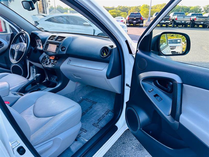 Used 2012 Toyota RAV4 Limited image 8