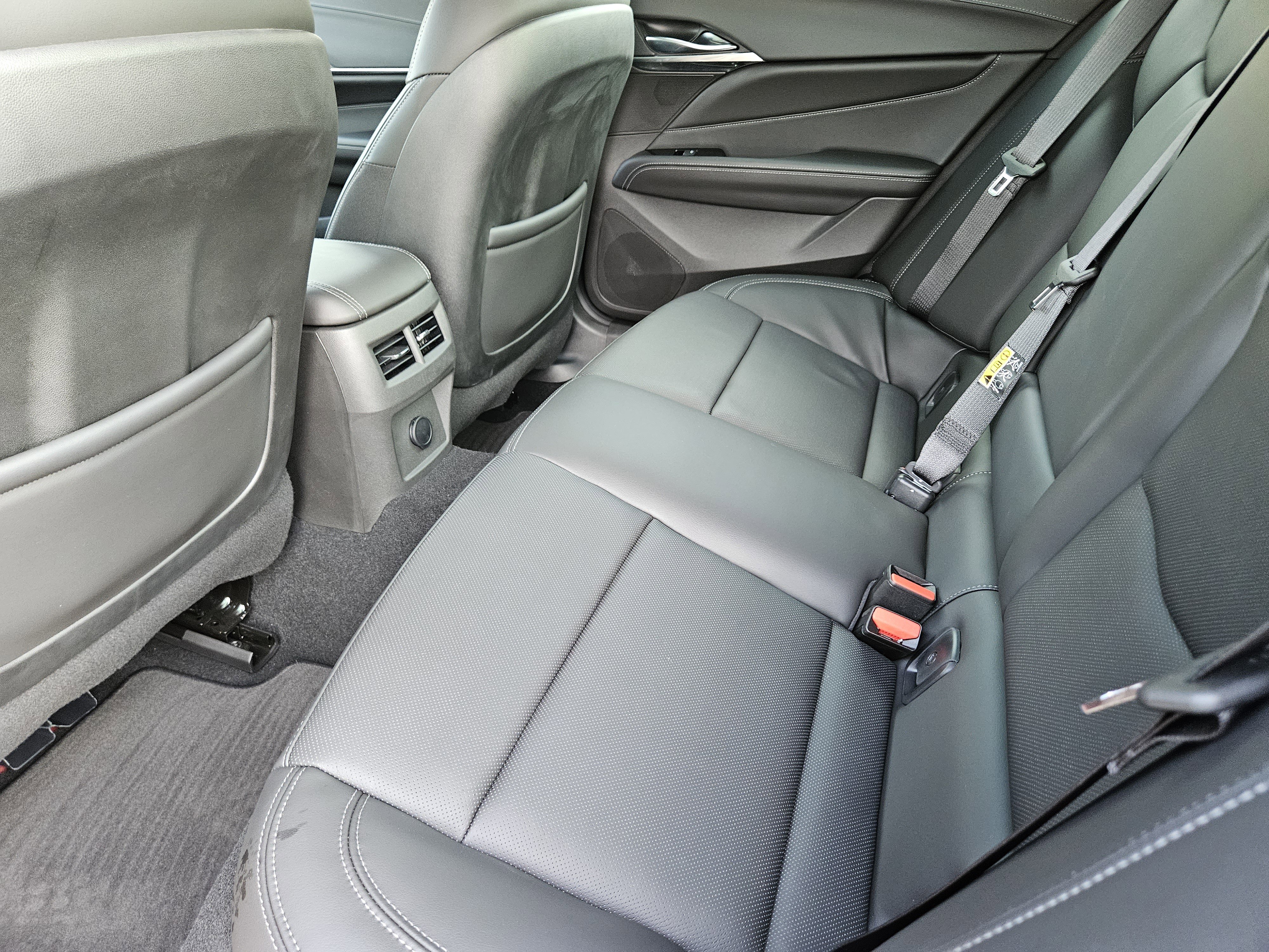 Used 2024 Cadillac CT4 Premium Luxury image 29