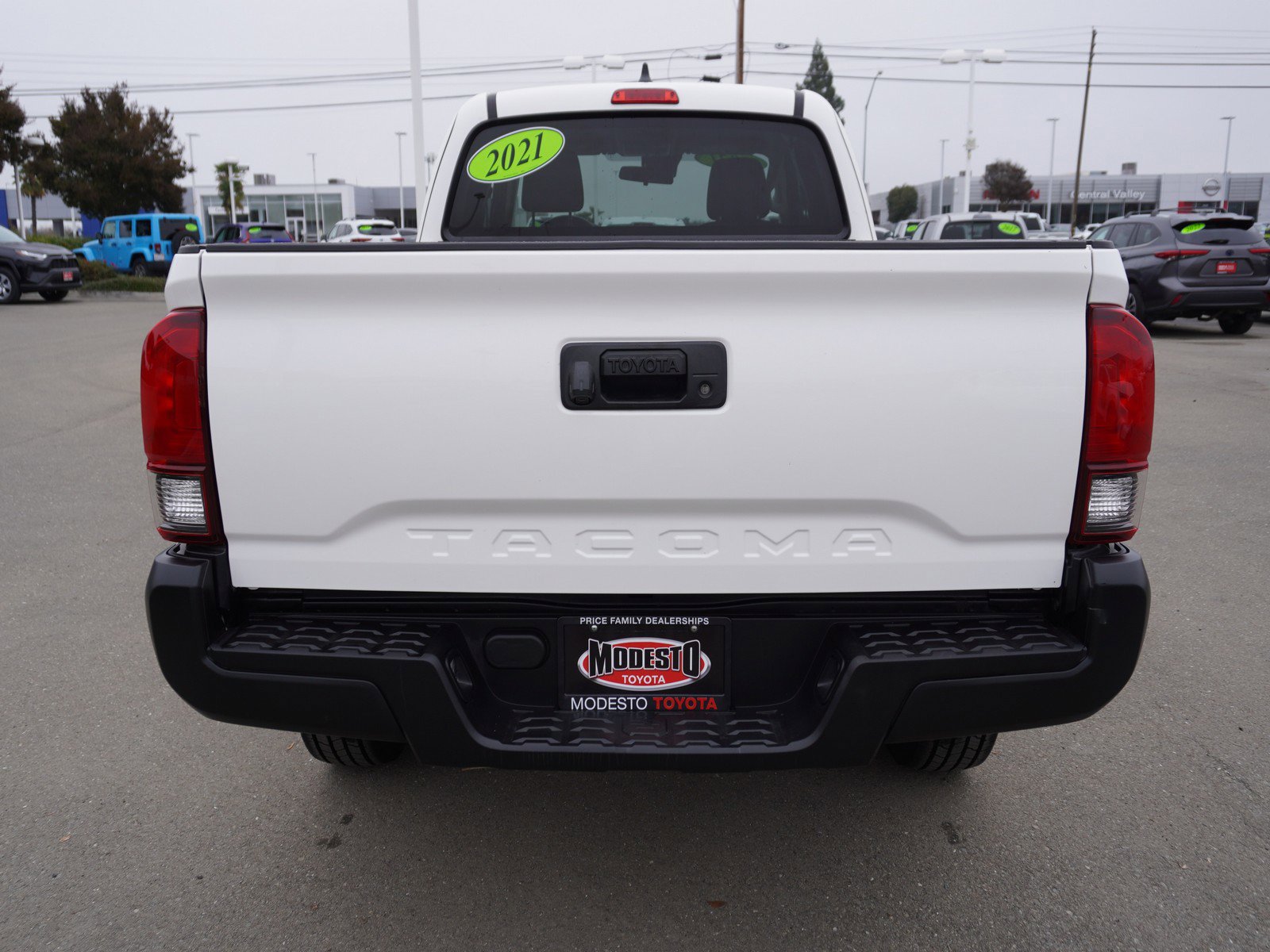 Used 2021 Toyota Tacoma SR image 9