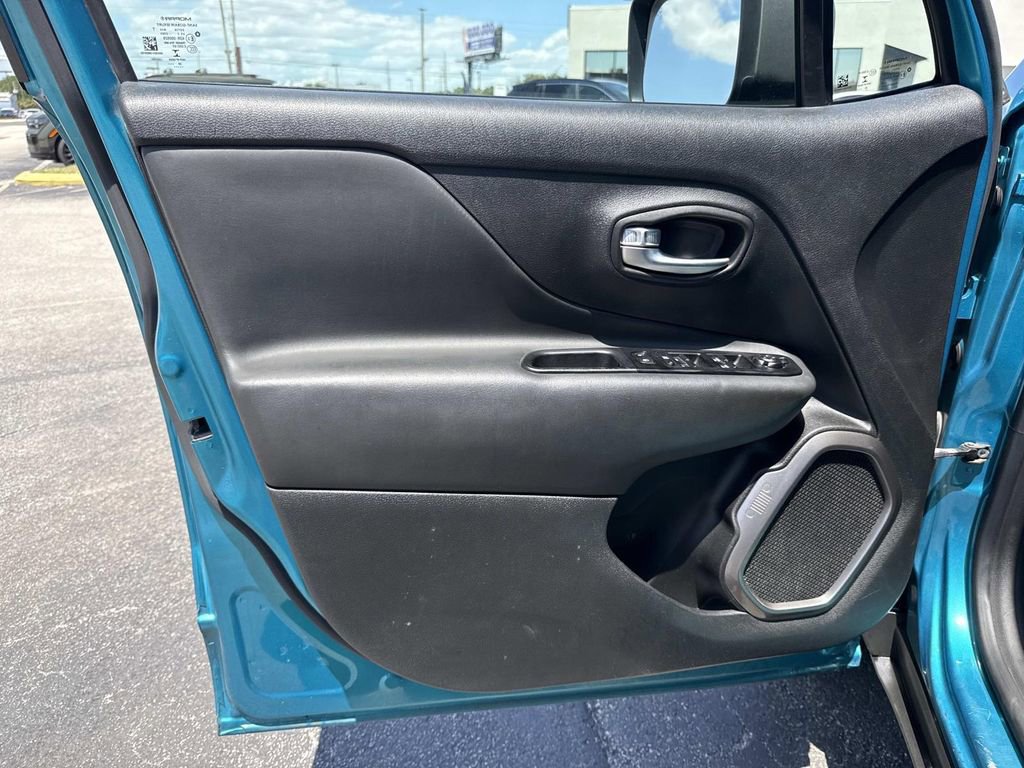 Used 2021 Jeep Renegade Limited AWD/4WD image 19