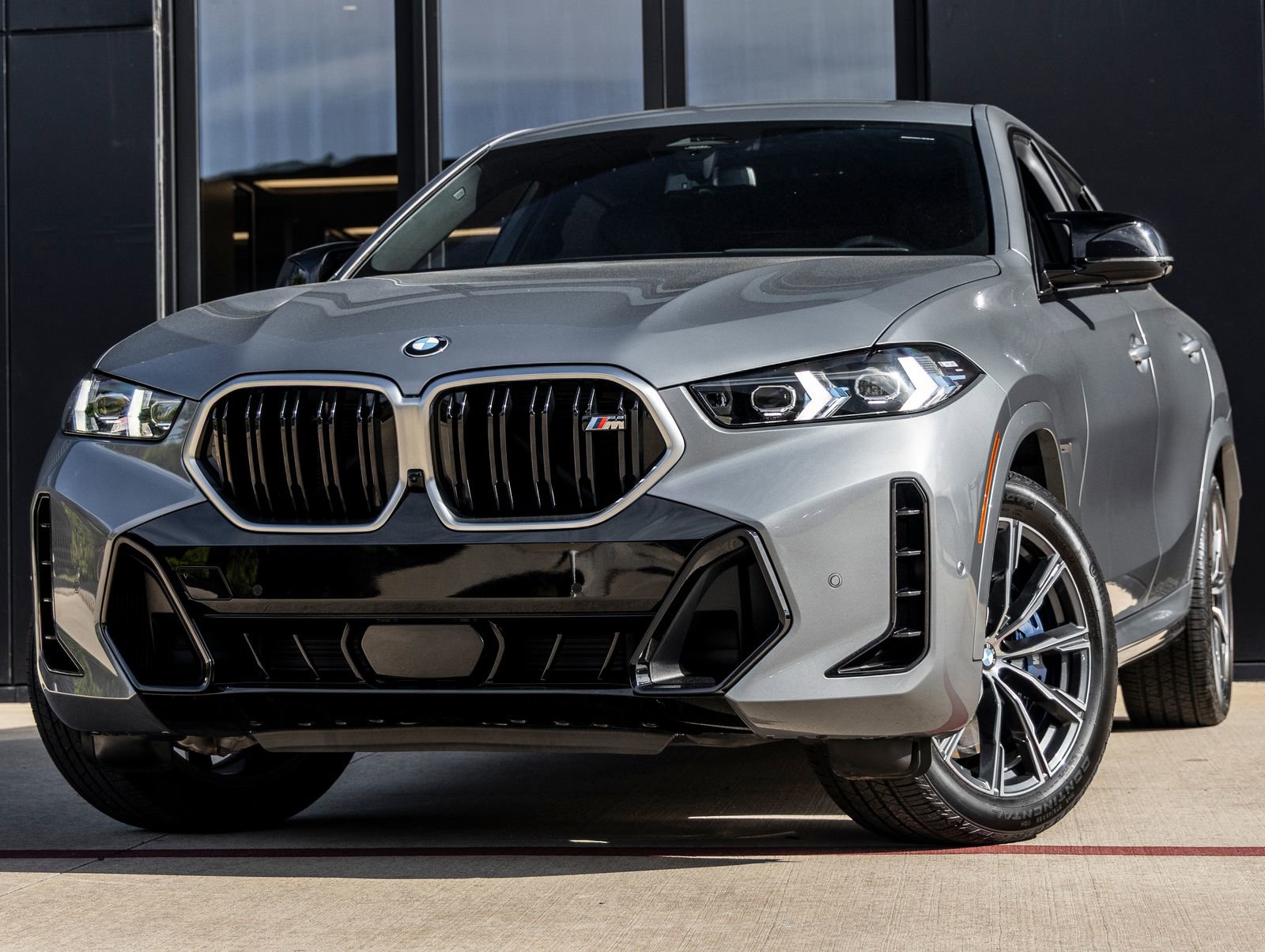 Used 2026 BMW X6 M60i image 1