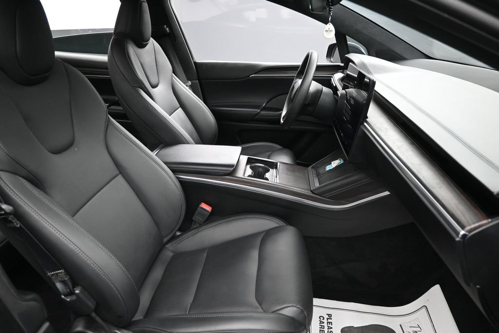 Used 2024 Tesla Model X AWD/4WD image 34
