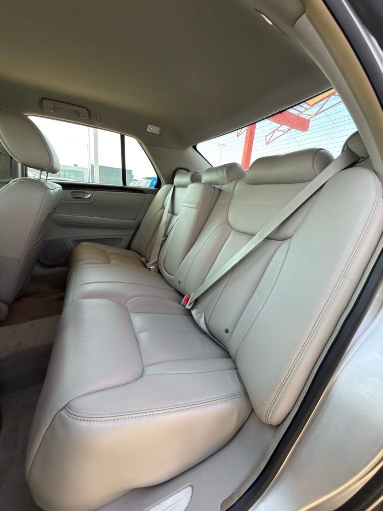 Used 2009 Cadillac DTS w/ Trunk Convenience Package FWD image 26