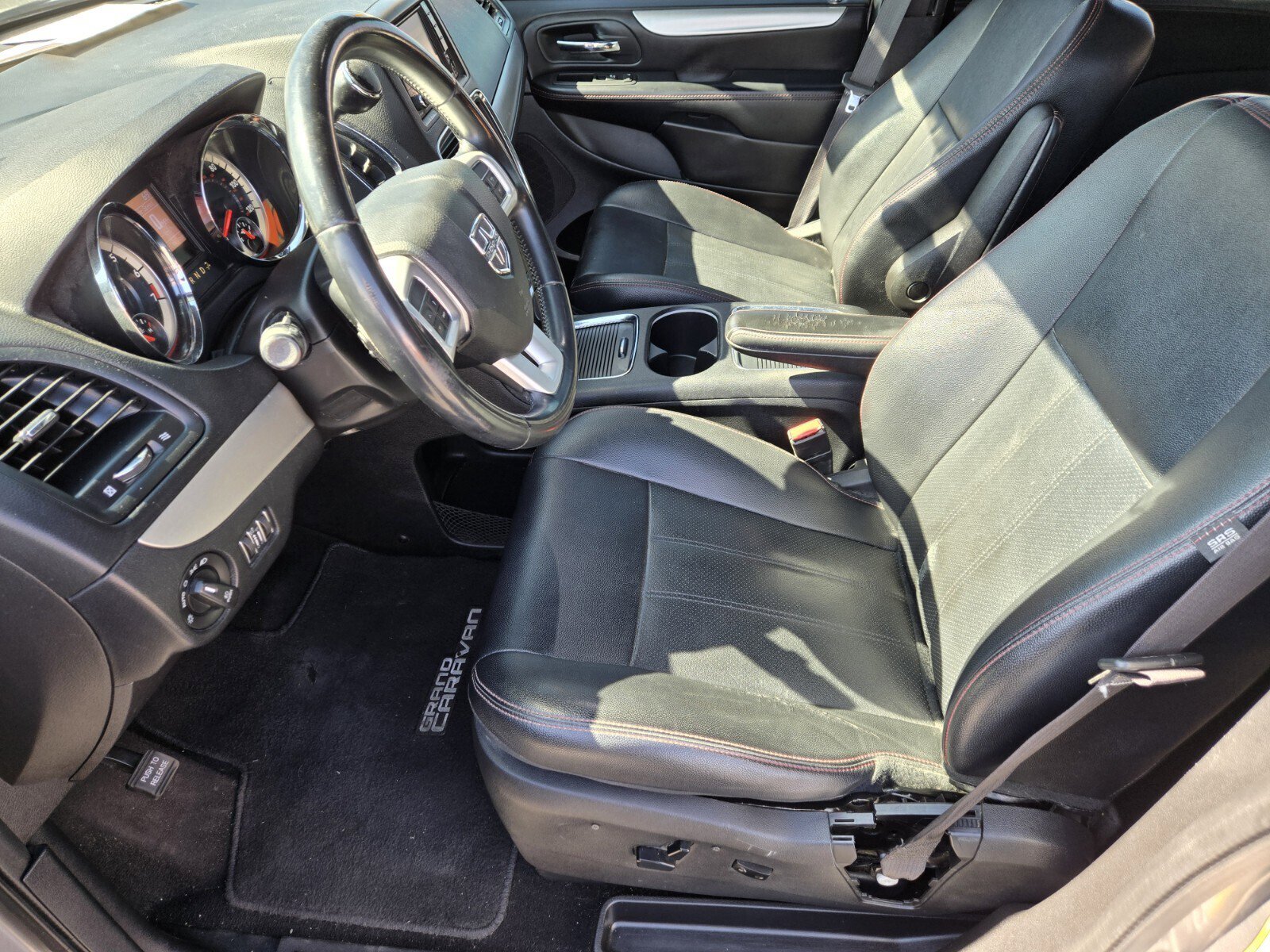 Used 2016 Dodge Grand Caravan R/T FWD image 7