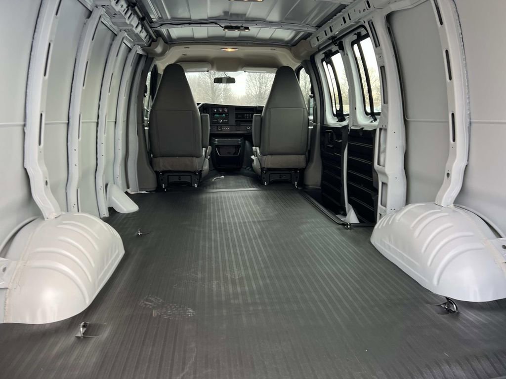 New 2025 Chevrolet Express 2500 w/ Driver Convenience Package image 12