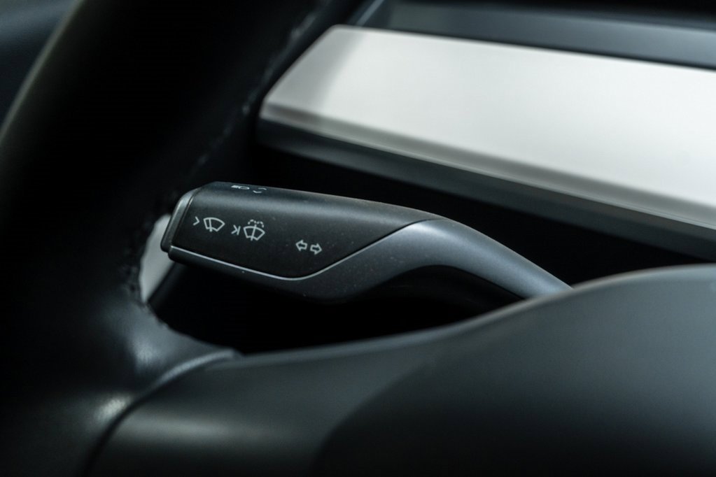 Used 2020 Tesla Model Y Performance image 19