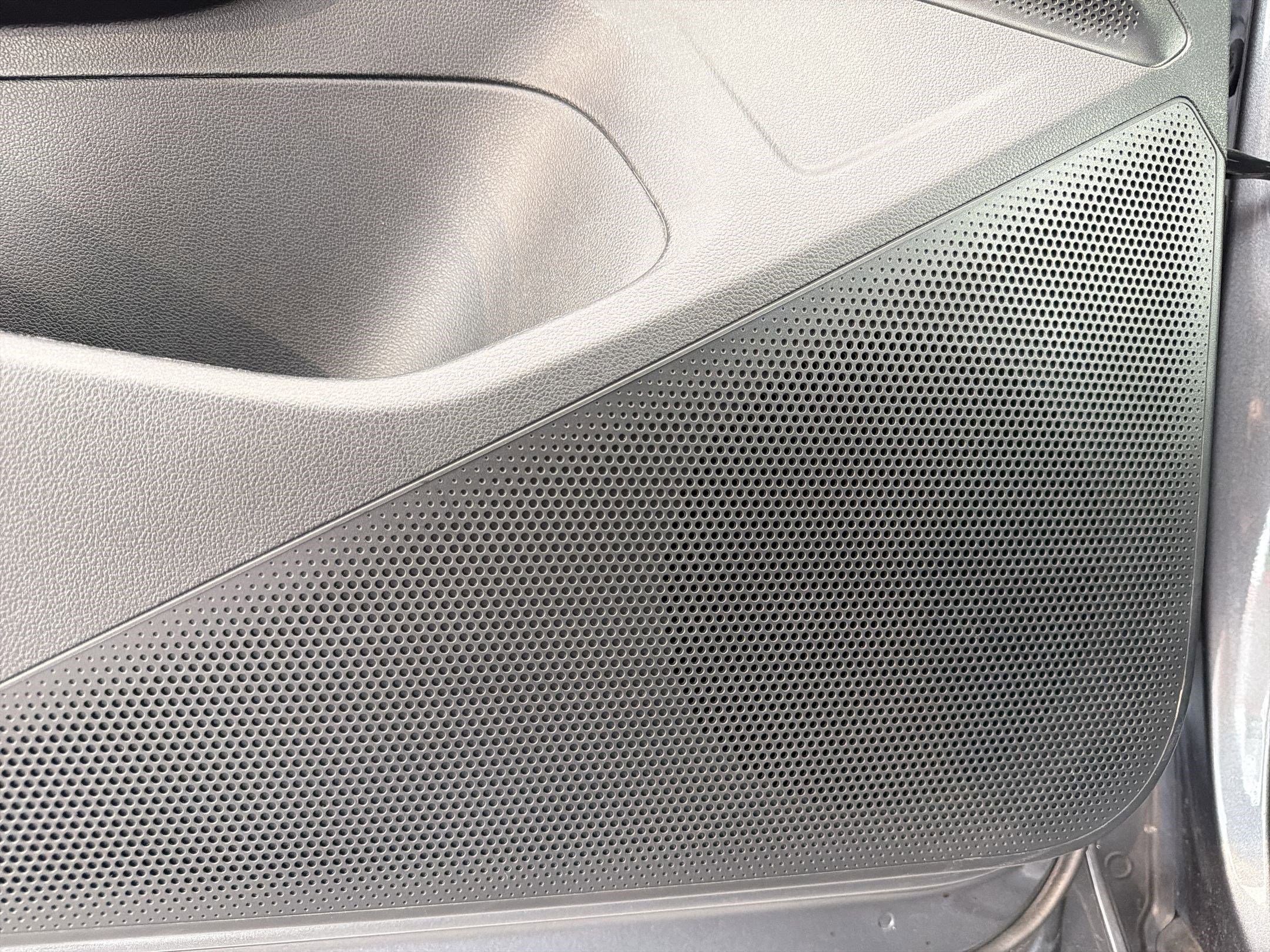 Used 2025 Volkswagen Tiguan S FWD image 21