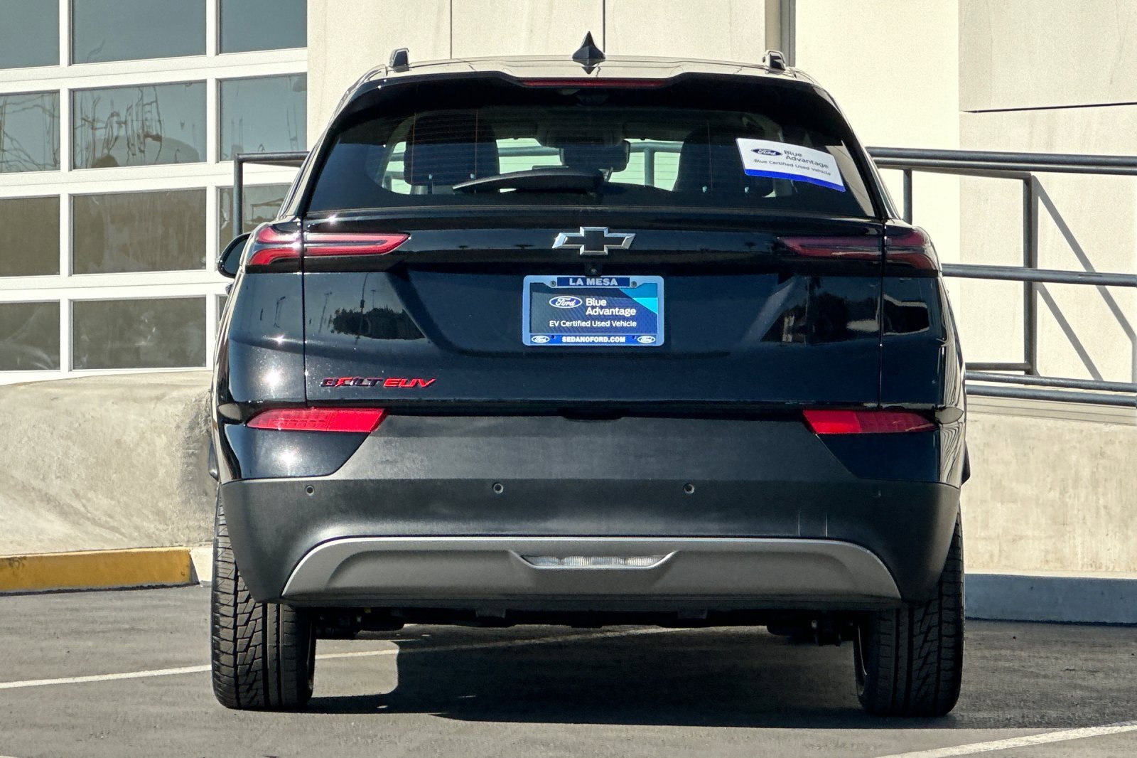 Used 2023 Chevrolet Bolt EUV Premier w/ Redline Edition image 4