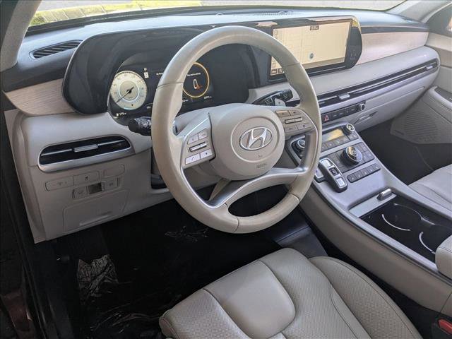 Used 2023 Hyundai Palisade Limited FWD image 10