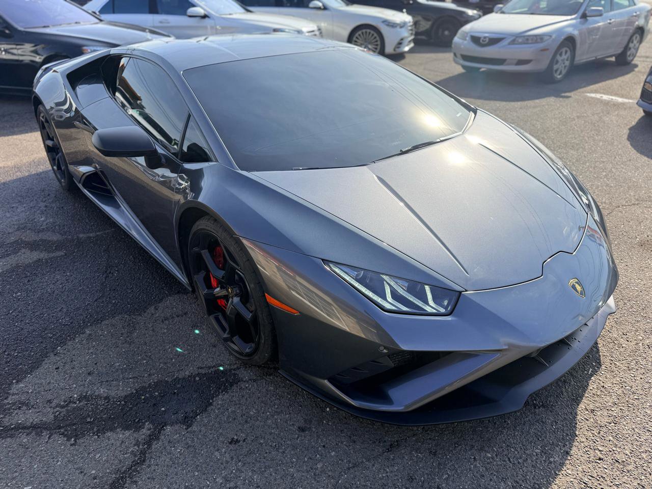 Used 2021 Lamborghini Huracan EVO image 19