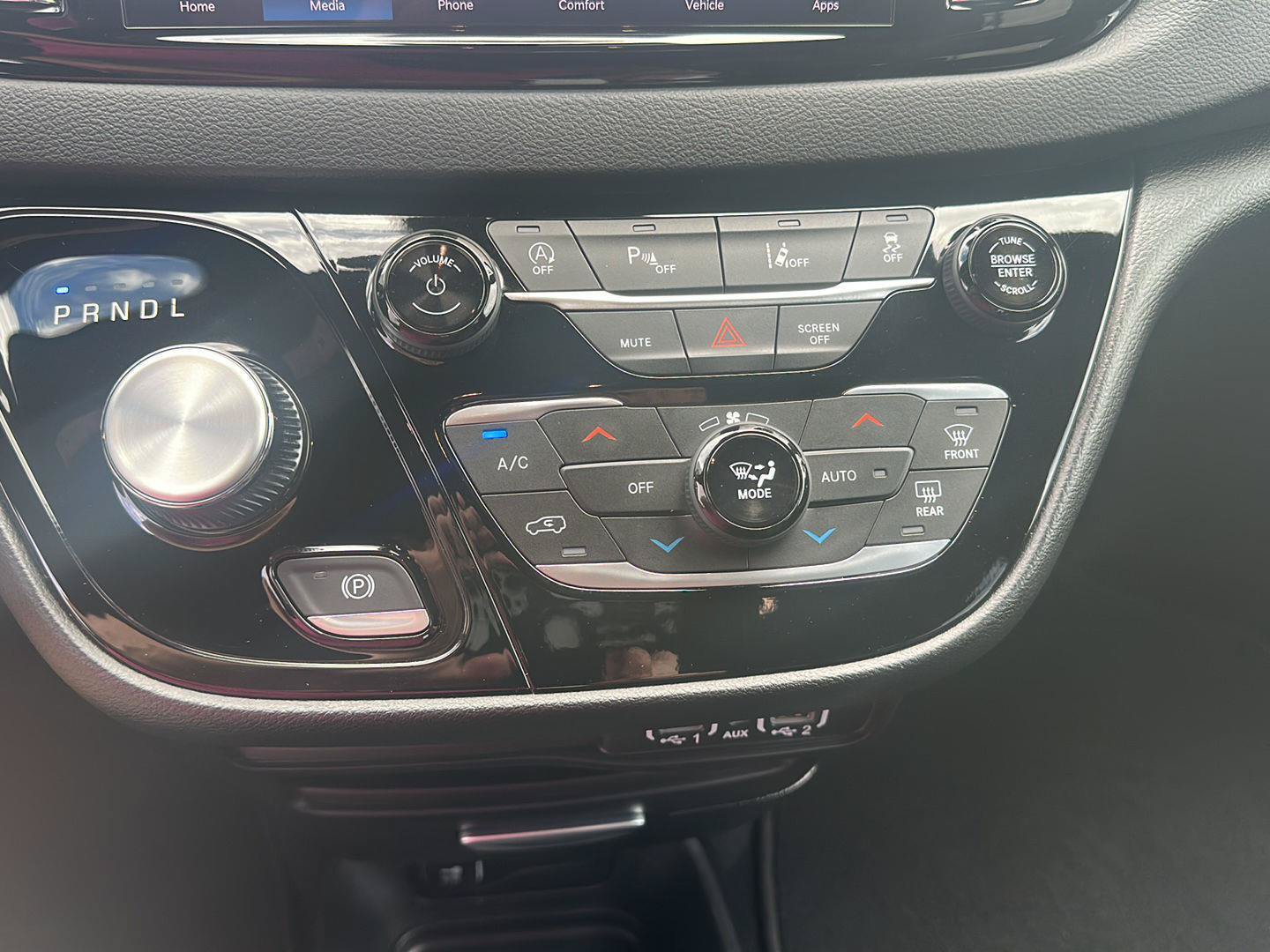 Used 2025 Chrysler Pacifica Select FWD image 6