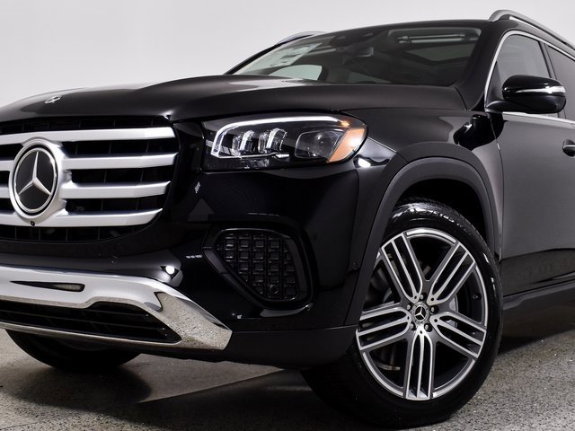 New 2026 Mercedes-Benz GLS 450 4MATIC image 3