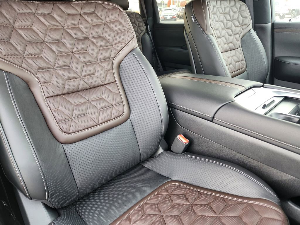 New 2026 Nissan Armada Platinum Reserve image 14