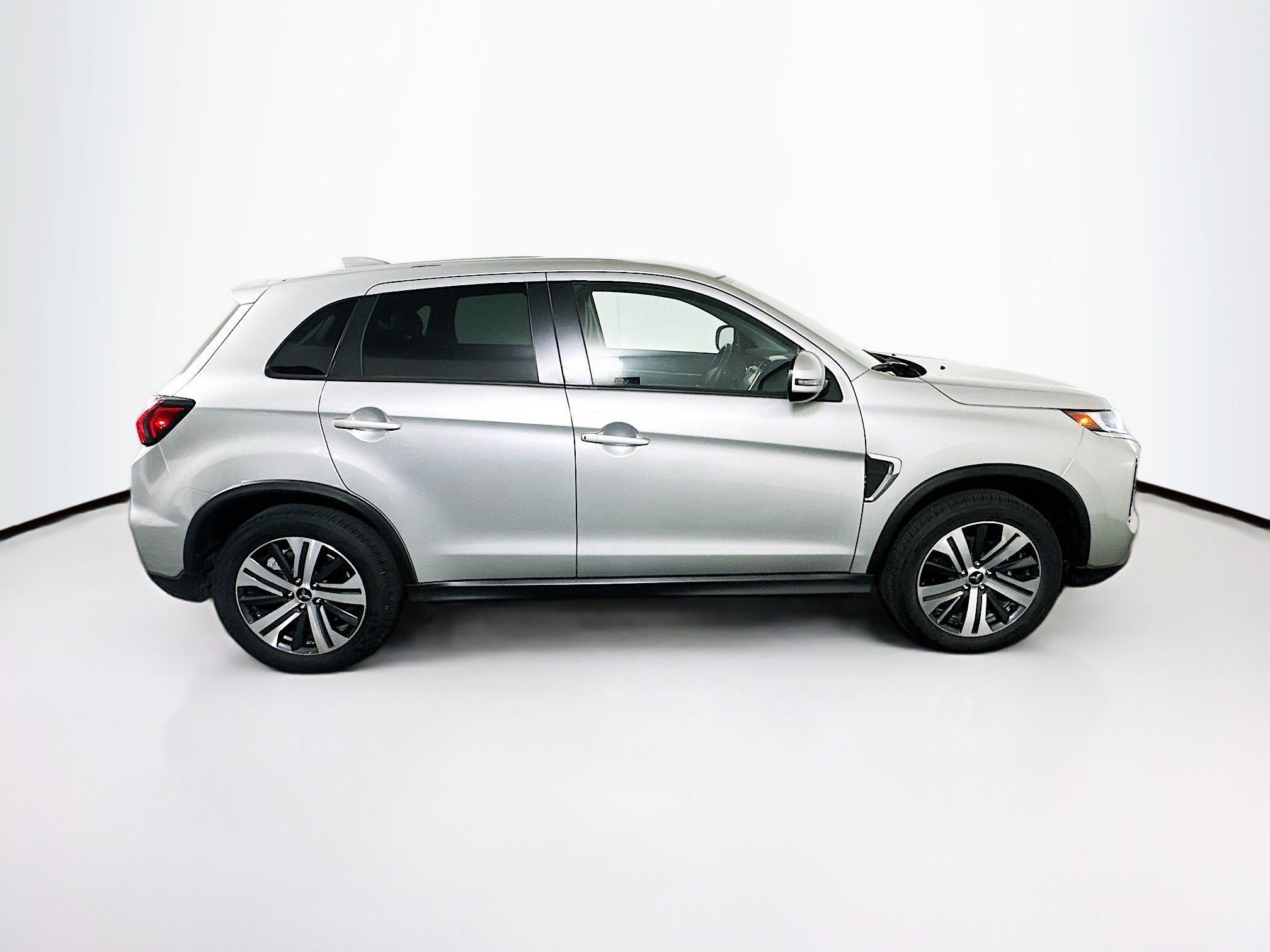 Used 2025 Mitsubishi Outlander Sport AWD image 10