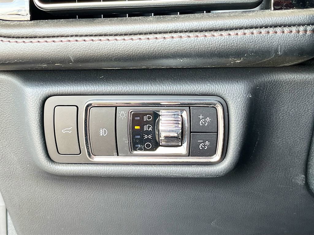 Used 2023 Lincoln Aviator Reserve w/ Equipment Group 201A AWD/4WD image 10