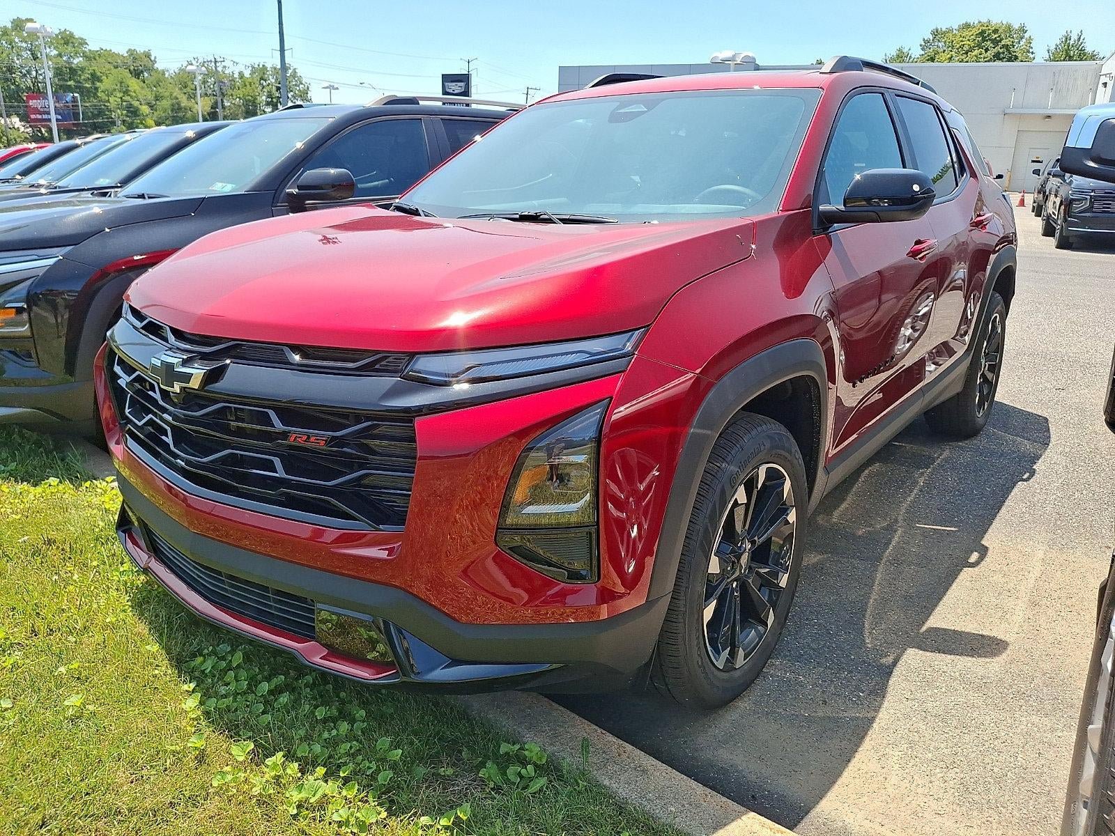New 2027 Chevrolet Equinox RS w/ Convenience Package III AWD/4WD image 3