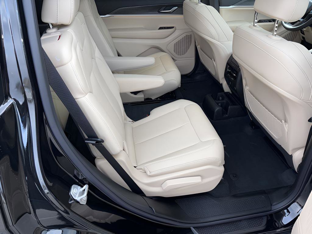 New 2025 Jeep Grand Cherokee L Limited w/ Luxury Tech Group II image 50