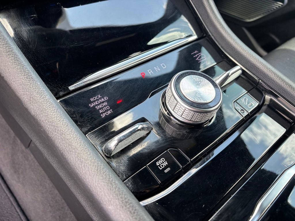 Used 2022 Jeep Grand Cherokee L Overland w/ Advanced Protech Group III AWD/4WD image 18