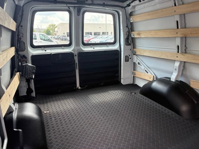 Used 2025 GMC Savana 2500 w/ Driver Convenience Package RWD image 12