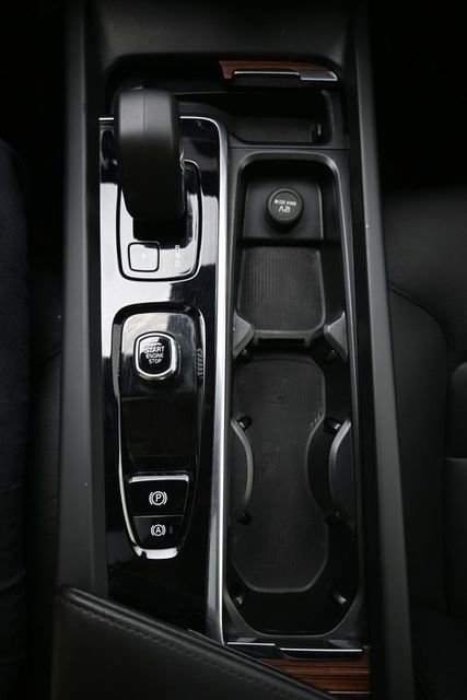 Used 2025 Volvo S60 B5 Plus AWD/4WD image 12