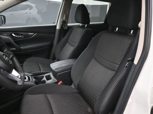 Used 2018 Nissan Rogue S image 33
