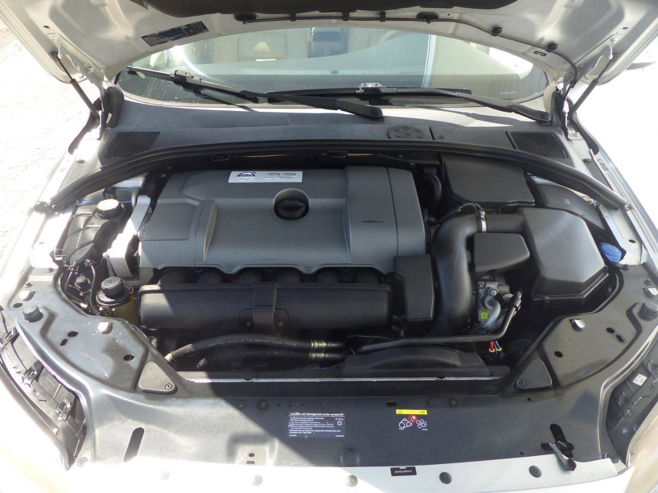 Used 2007 Volvo S80 3.2 image 25