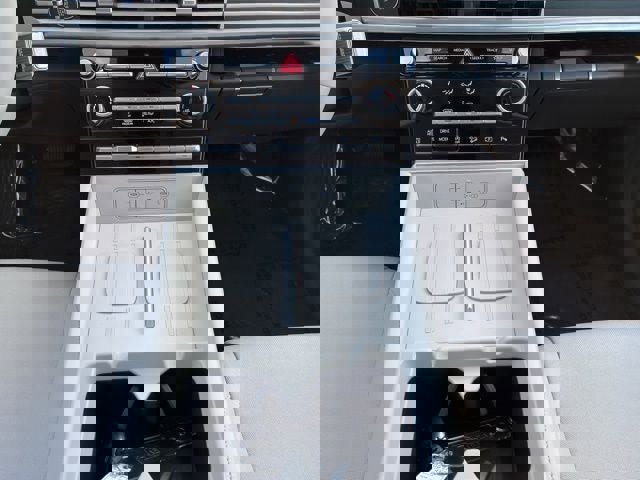 New 2026 Hyundai Santa Fe SE image 23