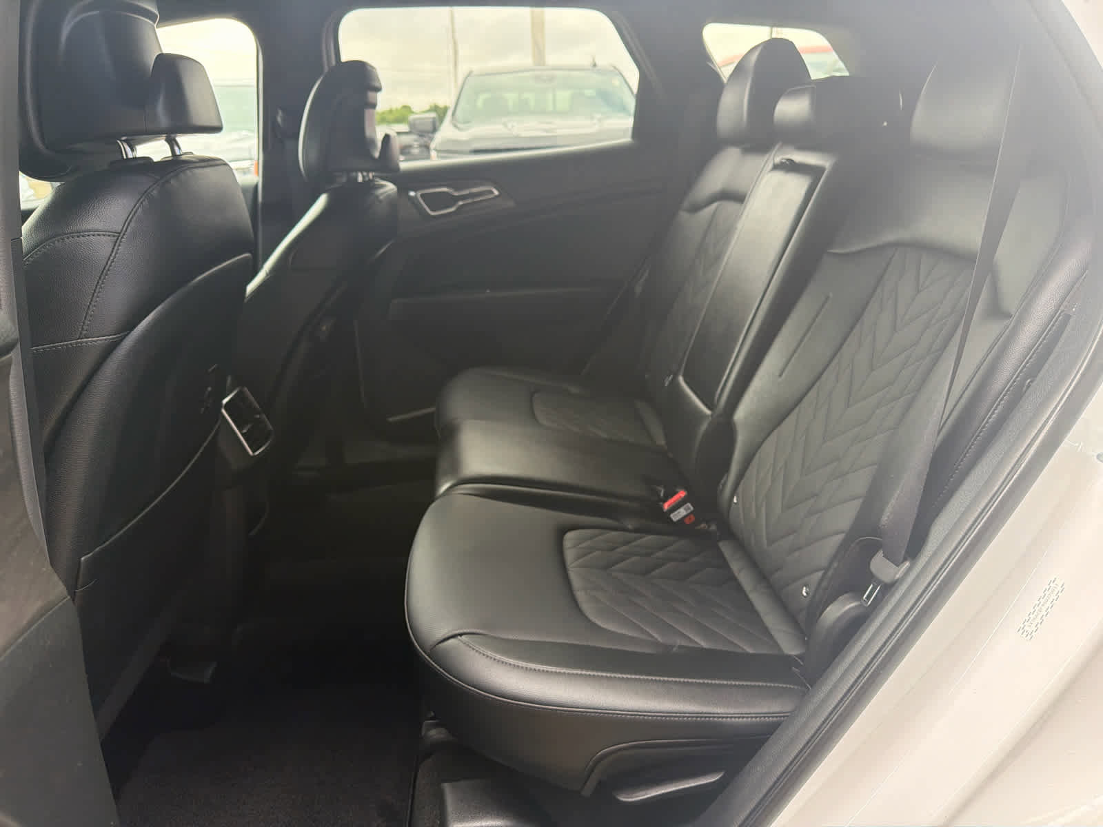 Used 2025 Kia Sportage X-Line AWD/4WD image 24
