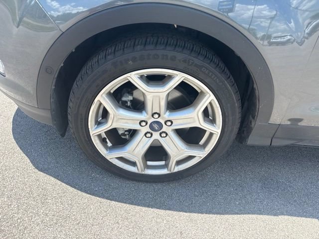 Used 2019 Ford Escape Titanium FWD image 8
