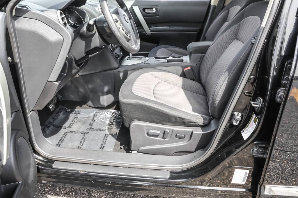 Used 2012 Nissan Rogue SV w/ Premium Pkg image 19