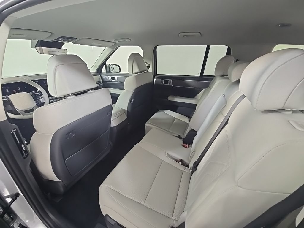 New 2027 Hyundai Santa Fe SEL FWD image 30