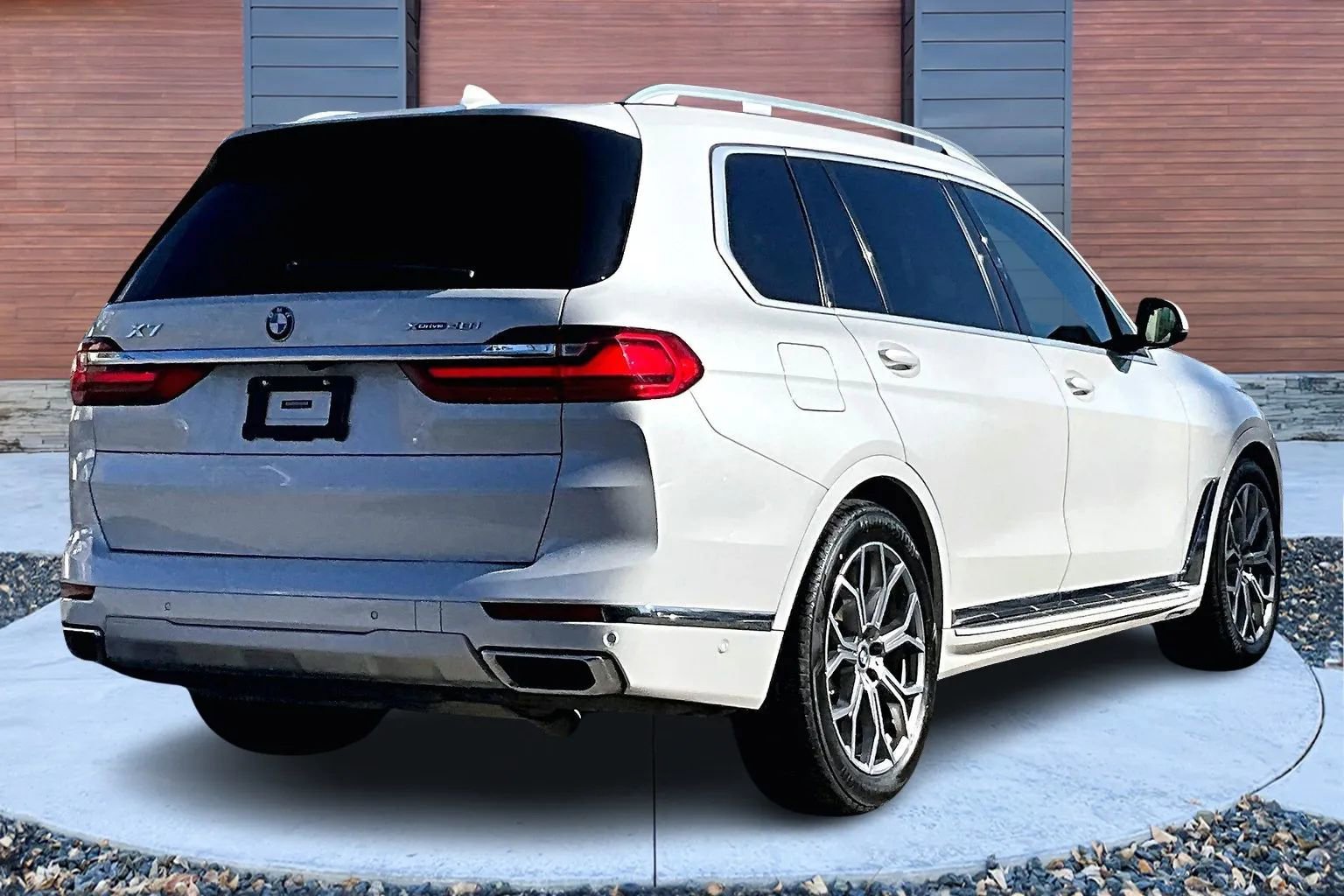 Used 2021 BMW X7 xDrive40i w/ Parking Assistance Package image 12