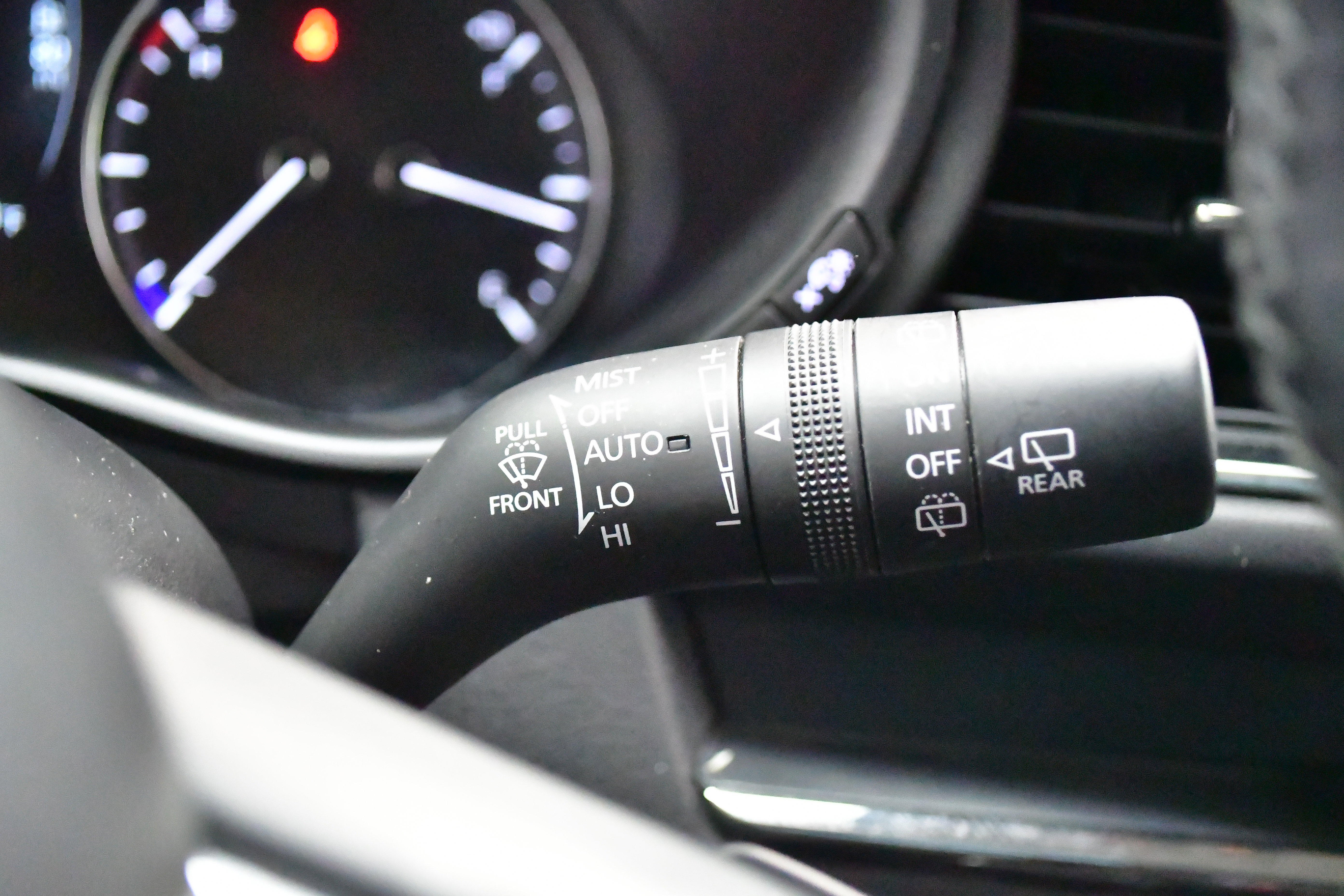 Used 2024 MAZDA CX-30 AWD 2.5 S w/ Premium Package image 38