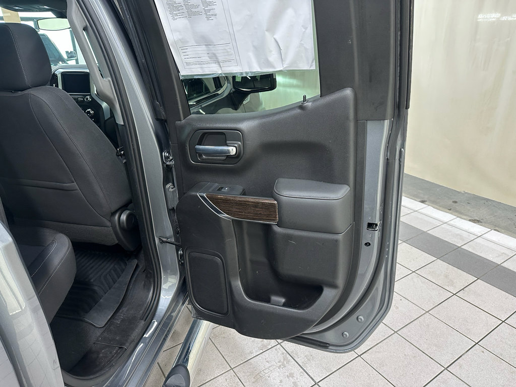 Used 2021 GMC Sierra 1500 SLE image 18