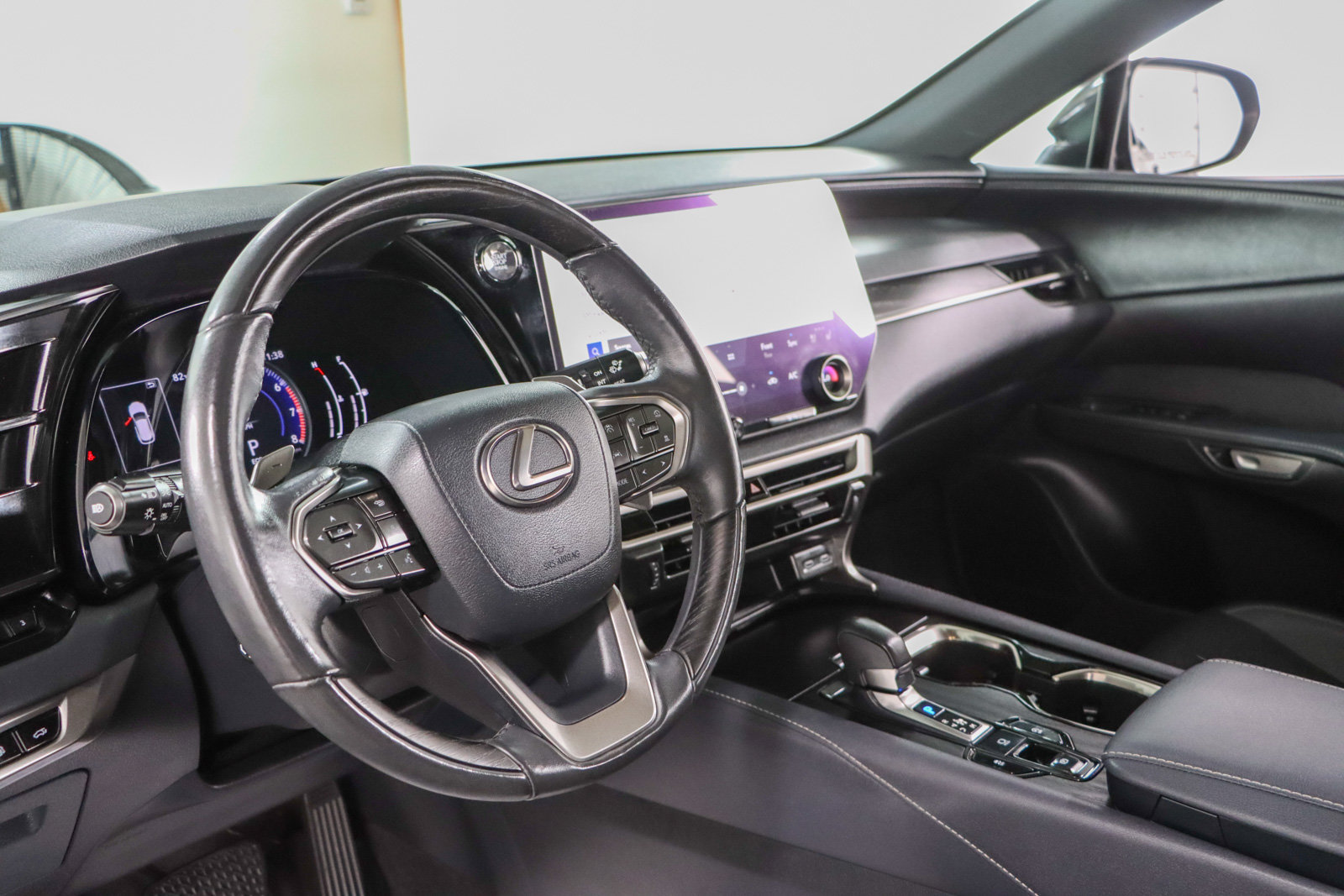 Used 2023 Lexus RX 350 Premium w/ Accessory Package (Z1) FWD image 23