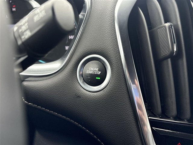 Used 2023 Chevrolet Traverse LT w/ LPO, Floor Liner Package image 16