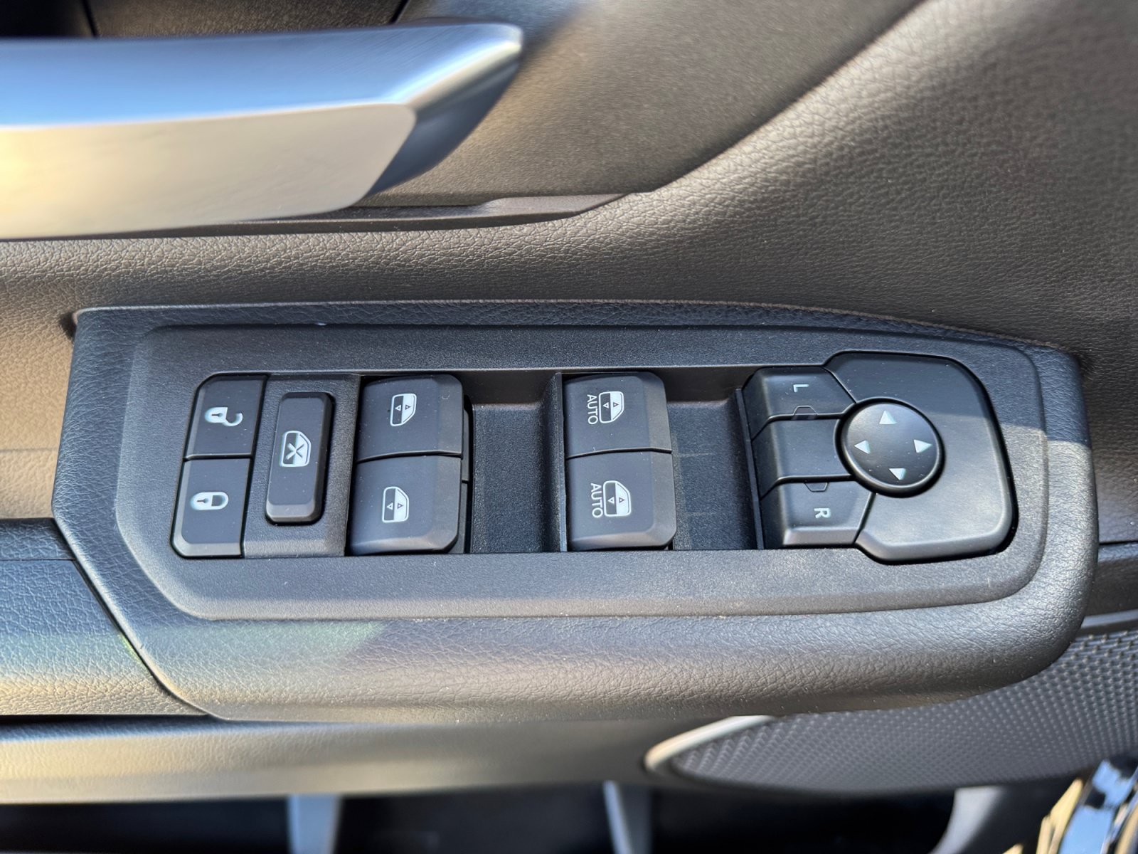 Used 2026 RAM 1500 Express AWD/4WD image 13