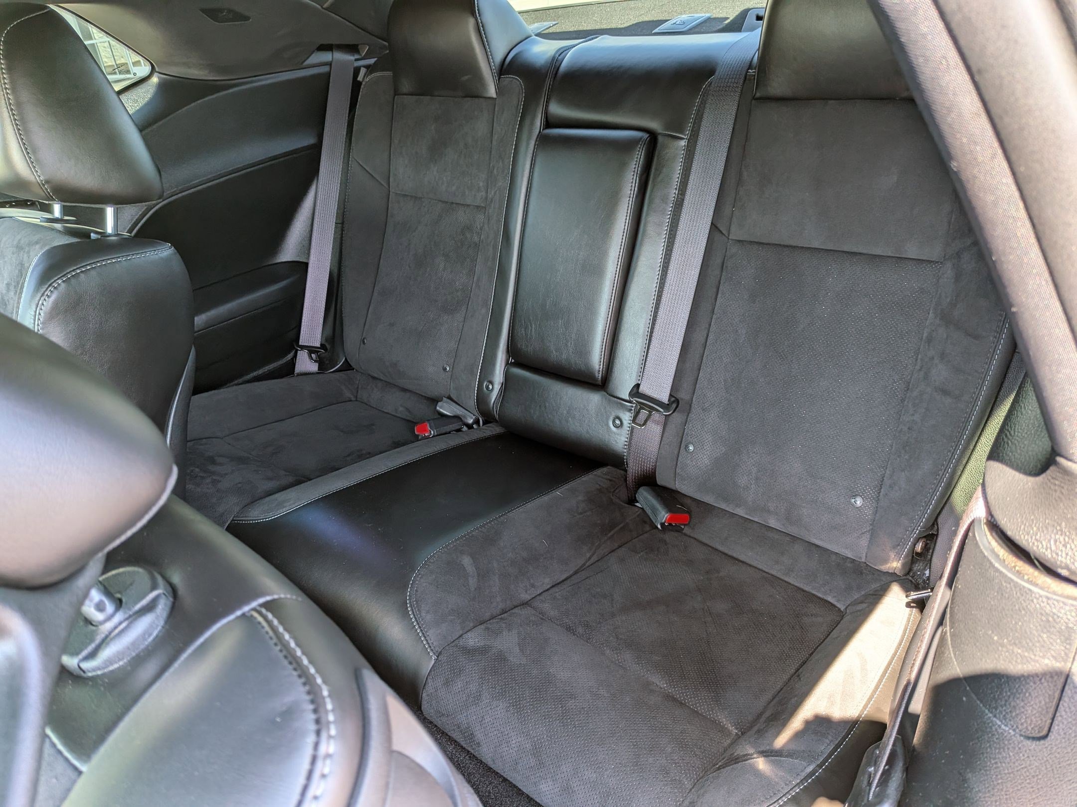 Used 2023 Dodge Challenger R/T w/ Plus Package image 28