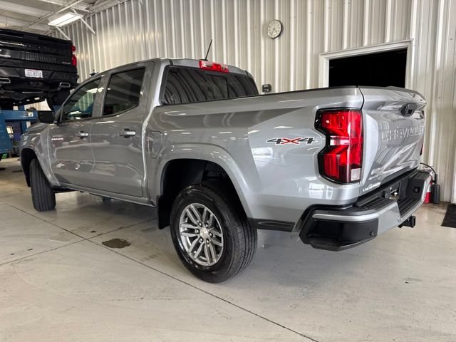 Used 2025 Chevrolet Colorado LT w/ Advanced Trailering Package AWD/4WD image 7