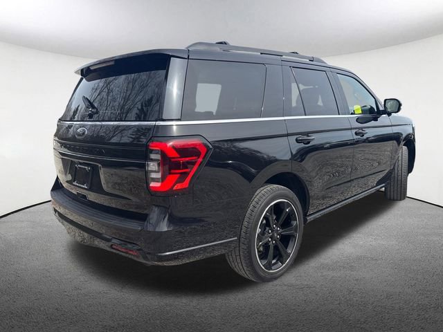 Used 2023 Ford Expedition Limited image 14
