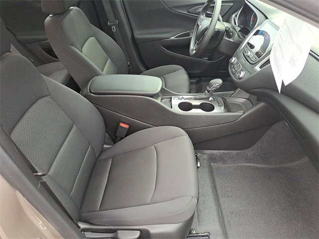 Used 2025 Chevrolet Malibu LS image 23