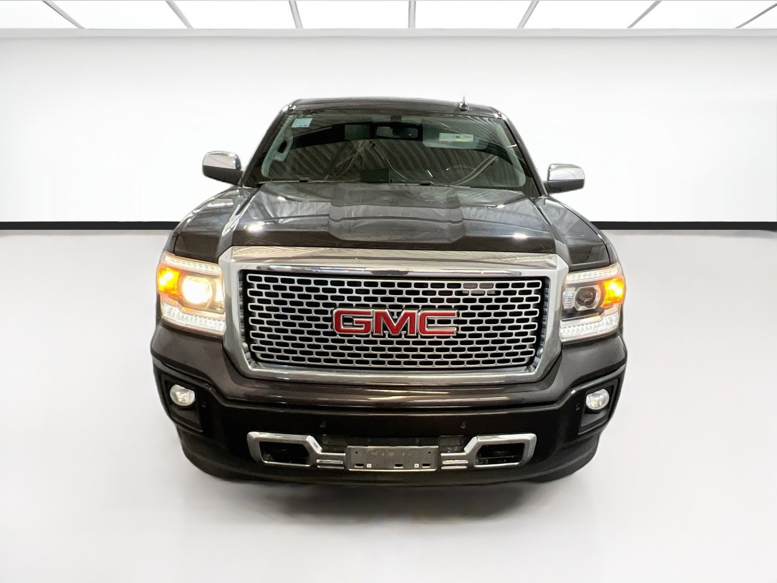 Used 2015 GMC Sierra 1500 Denali AWD/4WD image 2