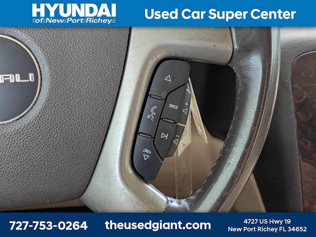 Used 2013 GMC Yukon XL Denali RWD image 37
