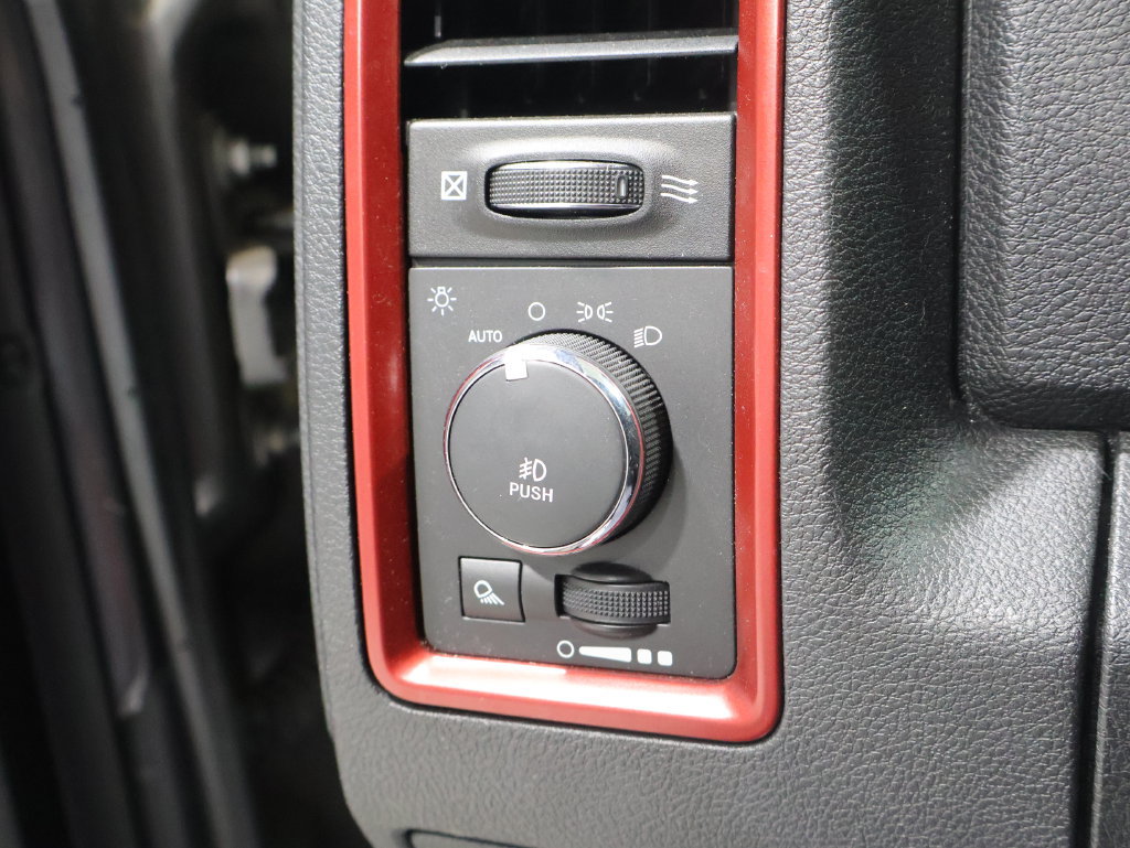 Used 2017 RAM 1500 Rebel AWD/4WD image 31